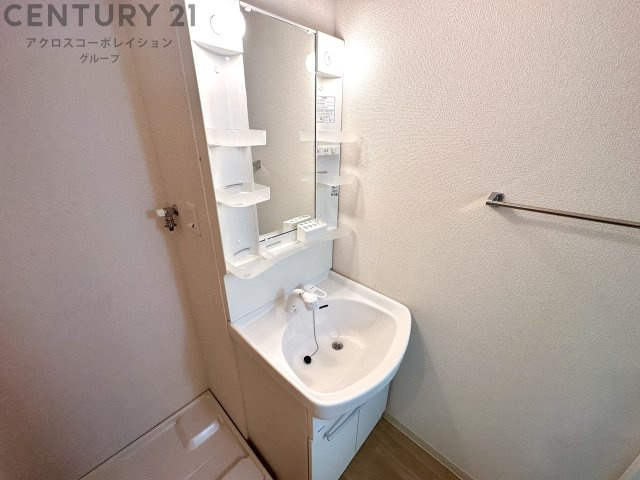 洗髪洗面化粧台付きです♪