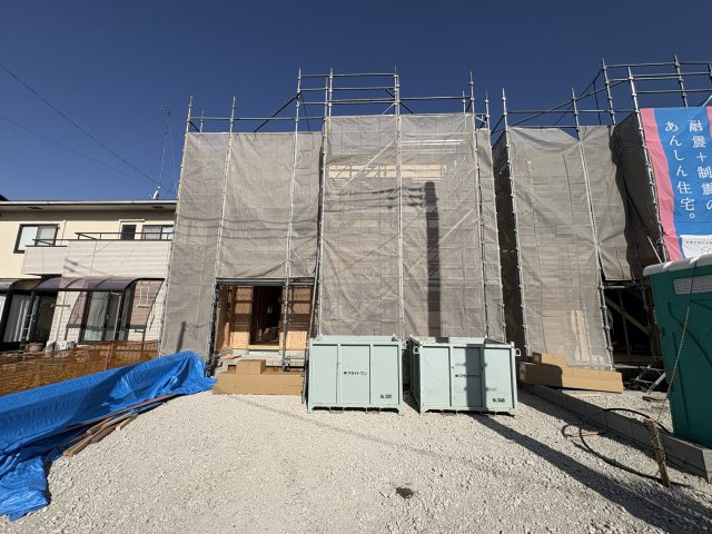 【Cradle Garden】下野市下古山 第6　全2邸の外観|〇2号棟【4LDK+カースペース2台】
南道路に面した日当たり良好な立地です。カースペースはうれしい並列2台♪
まずはお気軽に物件担当会社の弊社にお問合せください！
※2025年12月撮影