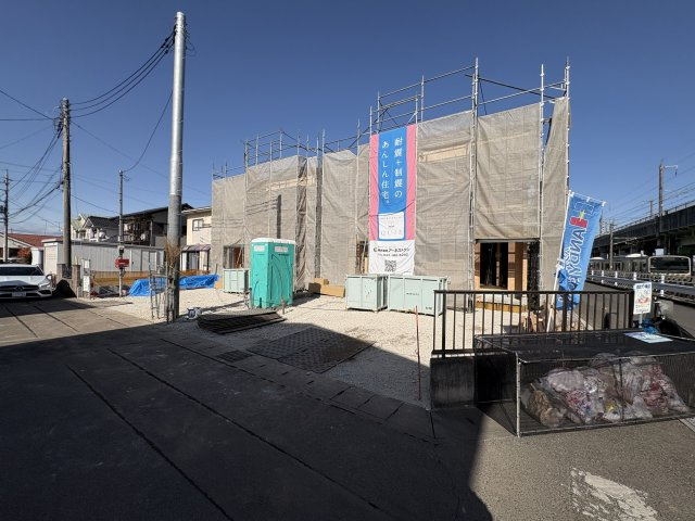 【Cradle Garden】下野市下古山 第6　全2邸の前面道路含む現地写真|〇1号棟　只今建築中〇
地震の揺れに耐える「耐震性能」と、揺れを抑えて住宅へのダメージを軽減する「制震性能」を兼ね備えた住宅ブランド「QUIE」ふたつの備えで、お客様の家を守ります。
