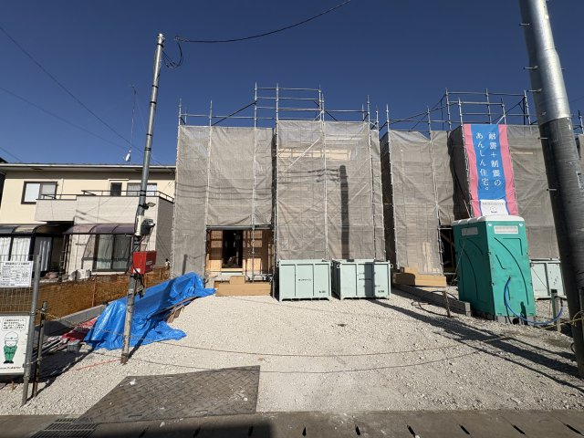 【Cradle Garden】下野市下古山 第6　全2邸の前面道路含む現地写真|〇2号棟　只今建築中〇
住宅性能表示基準に基づく厳格なチェックをクリア、以下の4分野6項目で最高等級を取得予定。優れた耐震性・耐久性・メンテナンス性などが、公正な基準で証明された高性能な住まいです。
