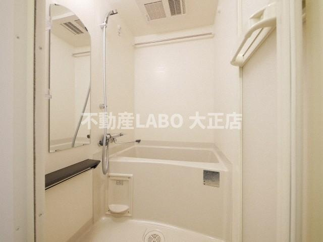 プレサンス難波インフィニティの浴室