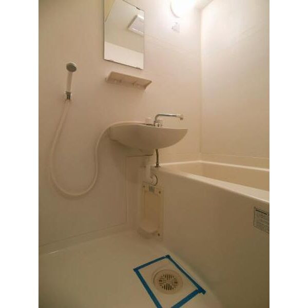 メゾネットY&A2のシャワールーム