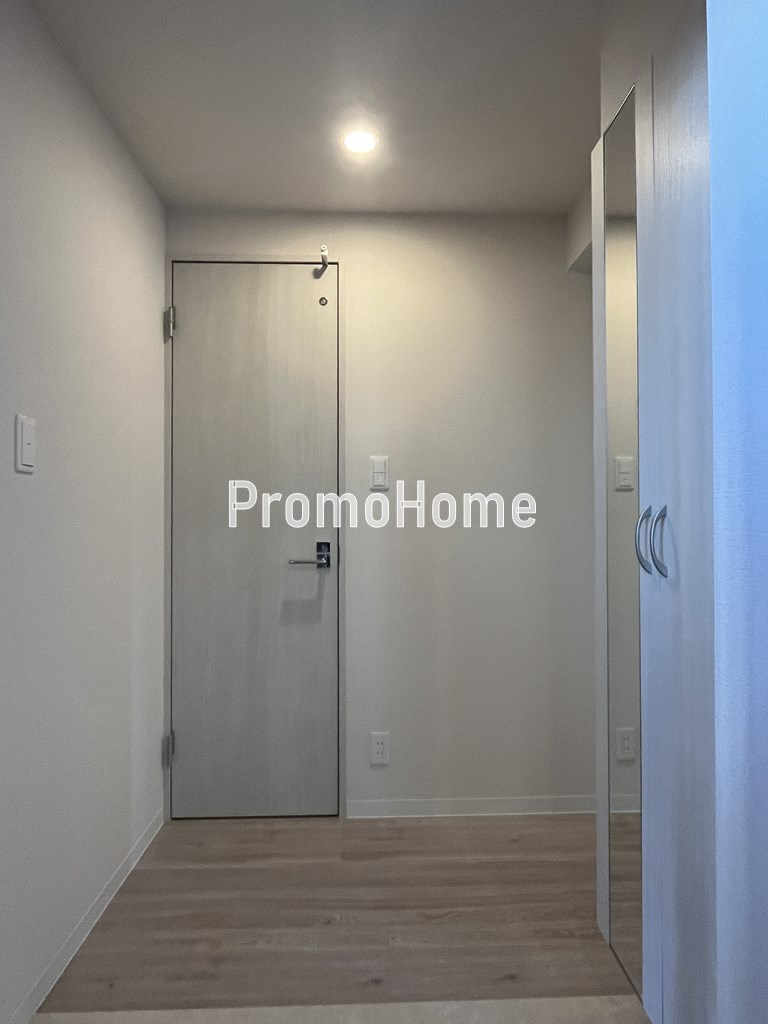 JPT RESIDENCE の玄関