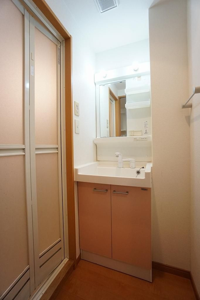 グレースパークの洗面所