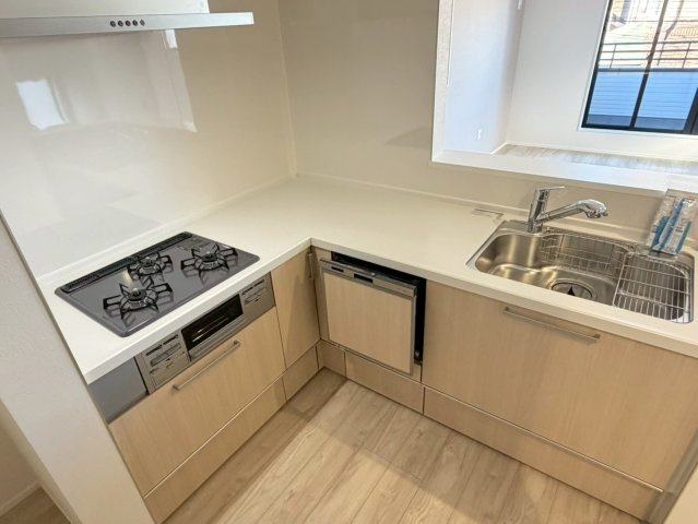 川口市八幡木7期　新築一戸建て　2号棟のキッチン|お料理しやすいキッチンです