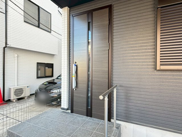 川口市八幡木7期　新築一戸建て　2号棟の玄関|きれいな玄関です