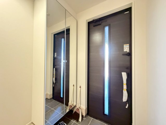 川口市八幡木7期　新築一戸建て　2号棟の玄関|ゆったりとした玄関です