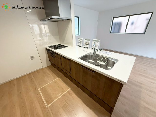 上尾市浅間台2期　新築戸建　Terrechez01のキッチン