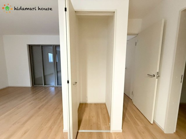 上尾市浅間台2期　新築戸建　Terrechez01の収納|パントリー