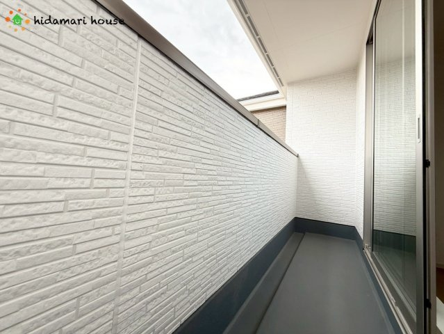 上尾市浅間台2期　新築戸建　Terrechez01のバルコニー
