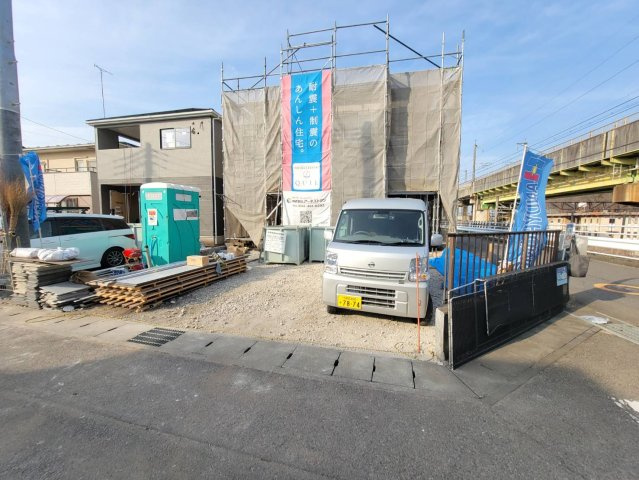 【Cradle Garden】下野市下古山 第6　全2邸の外観|〇2号棟【4LDK+カースペース2台】
南道路に面した日当たり良好な立地です。カースペースはうれしい並列2台♪
まずはお気軽に物件担当会社の弊社にお問合せください！
※2025年12月撮影