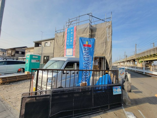 【Cradle Garden】下野市下古山 第6　全2邸の前面道路含む現地写真|〇1号棟　只今建築中〇
地震の揺れに耐える「耐震性能」と、揺れを抑えて住宅へのダメージを軽減する「制震性能」を兼ね備えた住宅ブランド「QUIE」ふたつの備えで、お客様の家を守ります。
