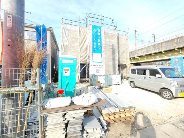 【Cradle Garden】下野市下古山 第6　全2邸の前面道路含む現地写真|〇2号棟　只今建築中〇
住宅性能表示基準に基づく厳格なチェックをクリア、以下の4分野6項目で最高等級を取得予定。優れた耐震性・耐久性・メンテナンス性などが、公正な基準で証明された高性能な住まいです。
