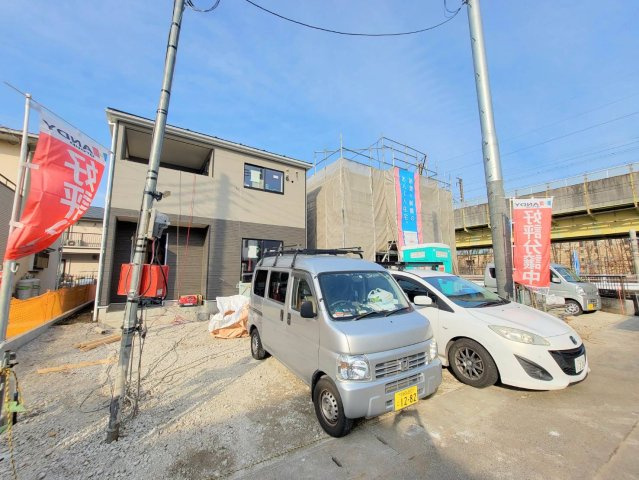 【Cradle Garden】下野市下古山 第6　全2邸の外観|〇2号棟　只今建築中〇
車の出し入れも楽々な南面道路で、ゆとりの暮らし♪月々6万円台～購入可！
今の家賃並みの返済で新築一戸建てが叶うチャンス♪
無理のない資金計画で、資産となるマイホームを。
