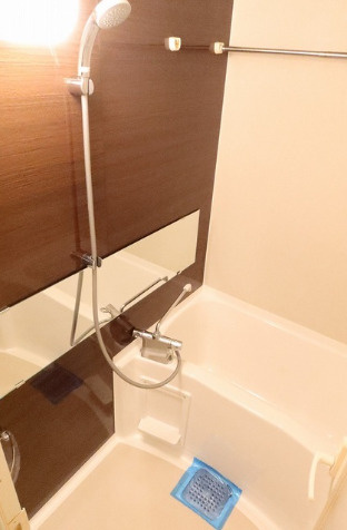 HF駒沢公園レジデンスTOWER　駅近　礼金0　オール電化　高層階の浴室