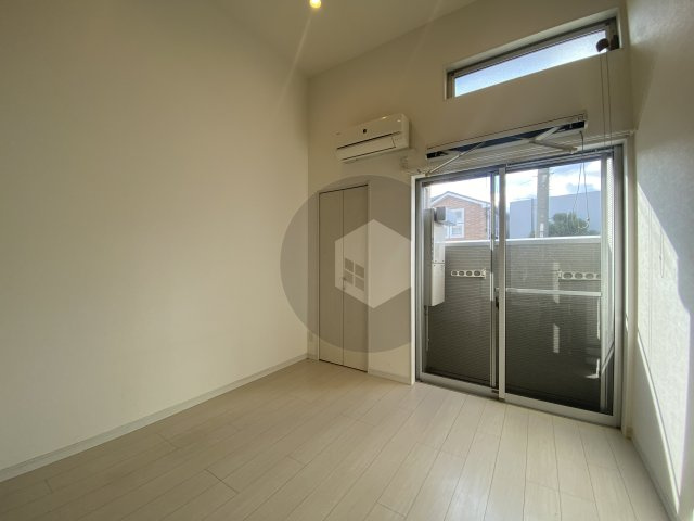 東大阪市金岡４丁目のアパートの洋室