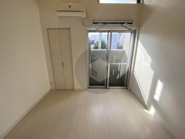 東大阪市金岡４丁目のアパートの洋室