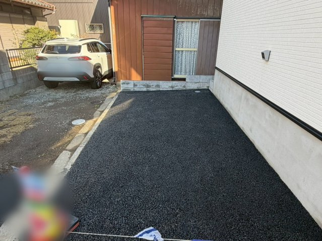 川口市八幡木第５　新築一戸建て　1号棟の駐車場|駐車場に車を止められます
