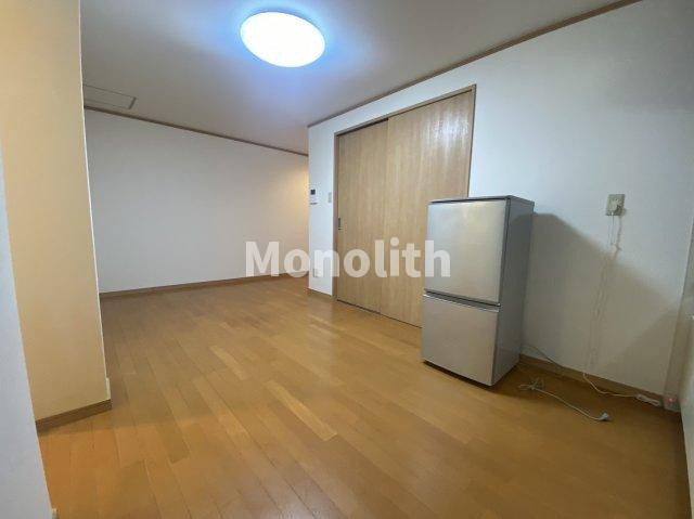 和泉市唐国町１丁目の賃貸マンションの居間・リビング