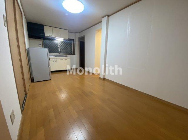 和泉市唐国町１丁目の賃貸マンションの居間・リビング