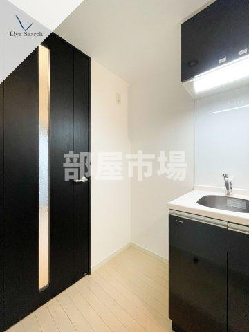 パトゥーロ御徒町チッタのキッチン|冷蔵庫置場