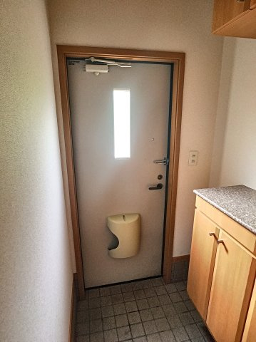 ホルティパークＡの玄関