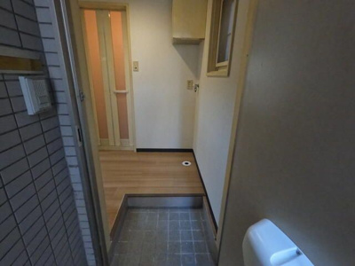 【玄関】 | ピュアハウス中島町