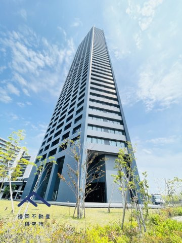 センターマークスタワーの外観