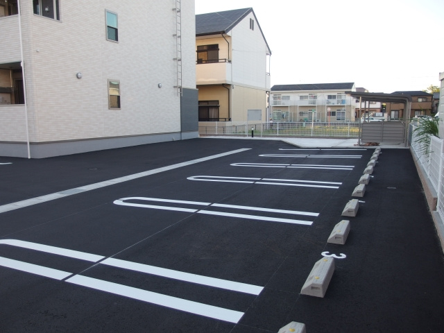 シャングリラ河原の駐車場