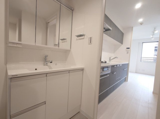 【その他】 | フォレストレイクひばりが丘N棟 | 洗面室とキッチンが隣接