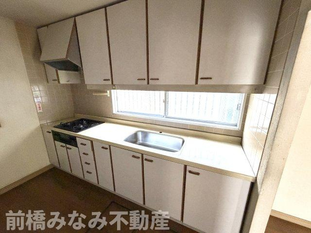 【中古】前橋市下大島町　２LDKのキッチン|コンパクトなキッチンで掃除もラクラク