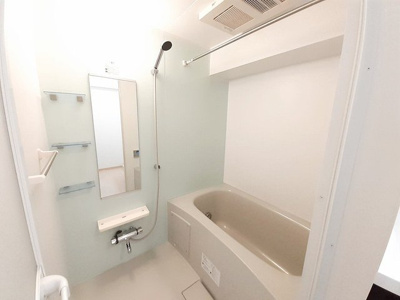 【浴室】 | ミカーレ・トーゲン