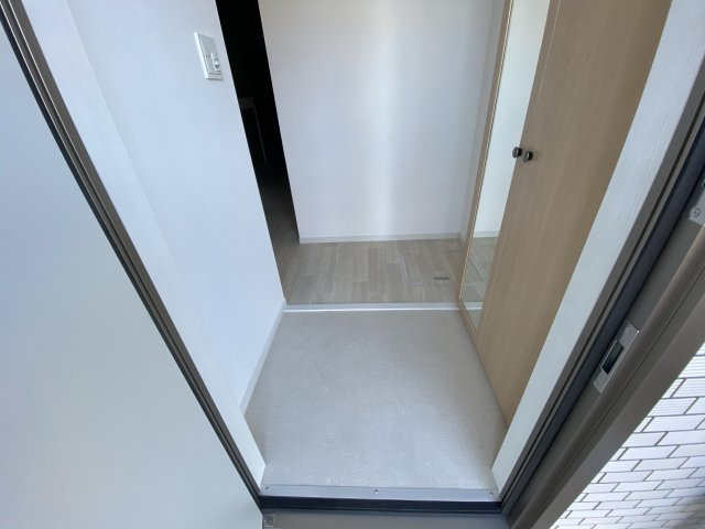 グランボナールB棟の玄関