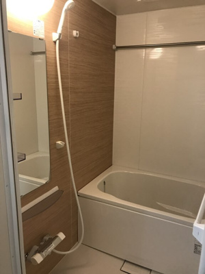 【浴室】 | フォレストコート東中野 | 追い焚き機能、浴室乾燥機付きバス。