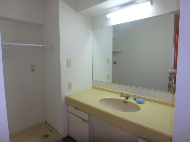 S1758M　ロイヤルアーク下田の独立洗面台