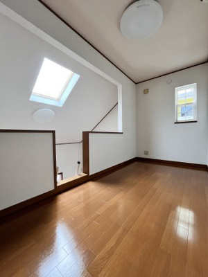 【居間・リビング】 | ラビアンローズ