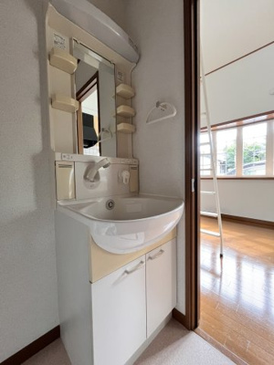 【洗面所】 | ラビアンローズ