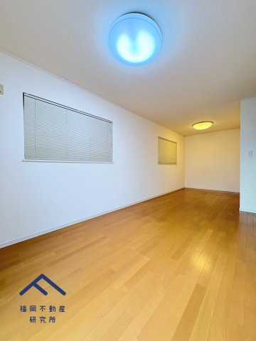 南区柳河内１丁目　戸建ての洋室