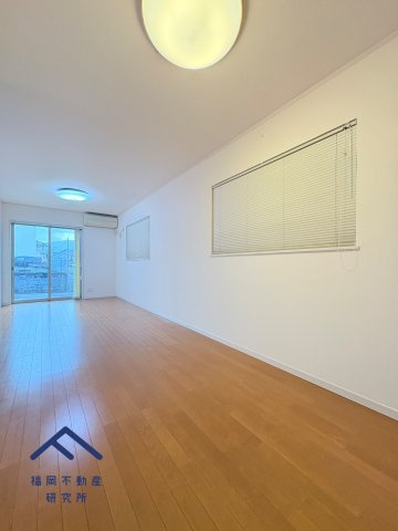 南区柳河内１丁目　戸建ての洋室