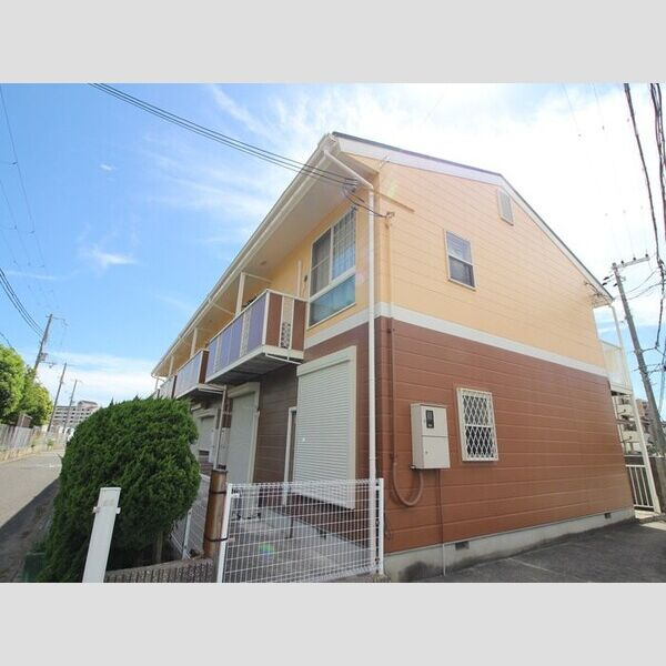 パレス和坂の外観