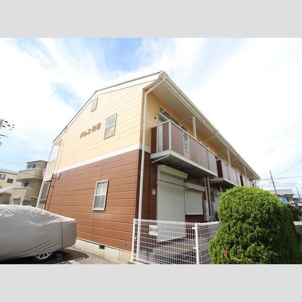 パレス和坂の外観