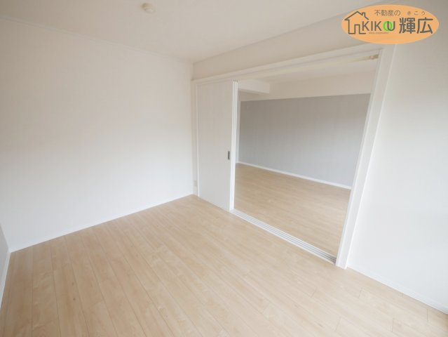 【洋室】 | ベル・アーバニティ加古川Ⅱ　1階