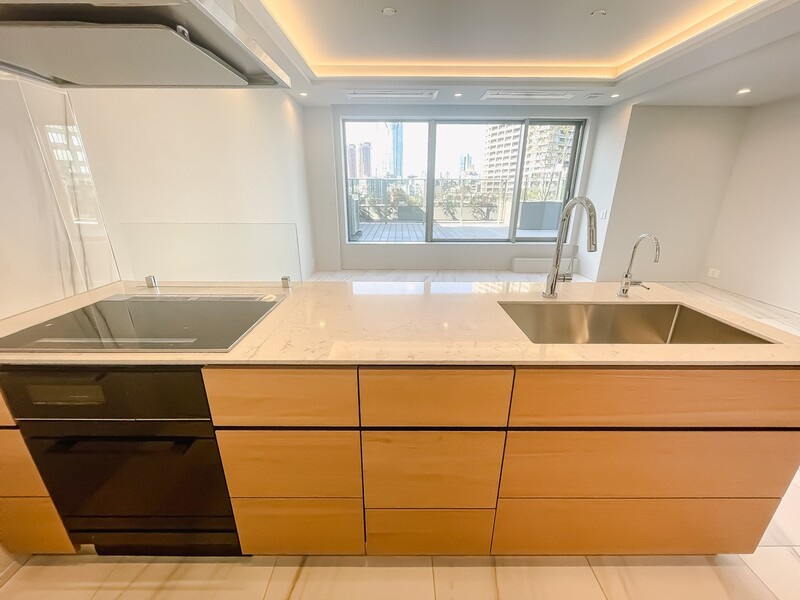 港区三田１丁目の賃貸マンションのキッチン