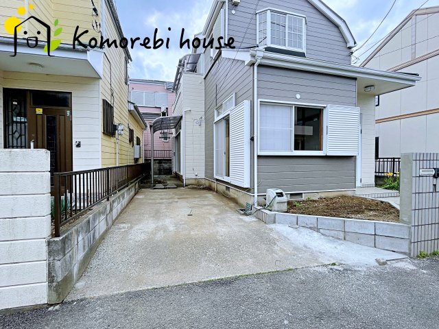 さいたま市見沼区大字中川　中古一戸建ての駐車場|26.4.6撮影済み