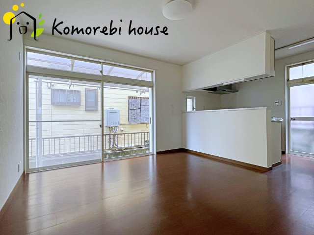 さいたま市見沼区大字中川　中古一戸建ての居間・リビング|26.4.6撮影済み