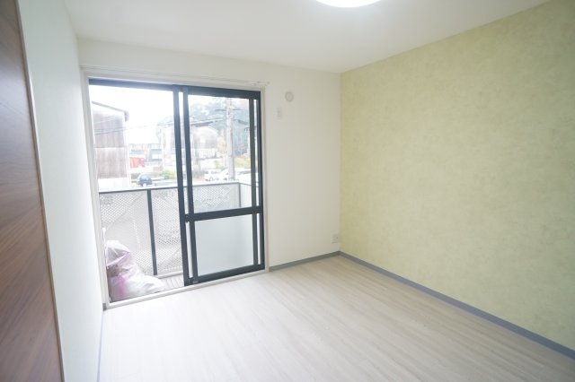 ハイツ池田Ｅ棟の居間・リビング