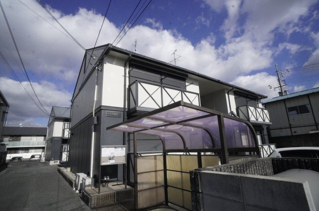 ハイツ池田Ｅ棟の外観