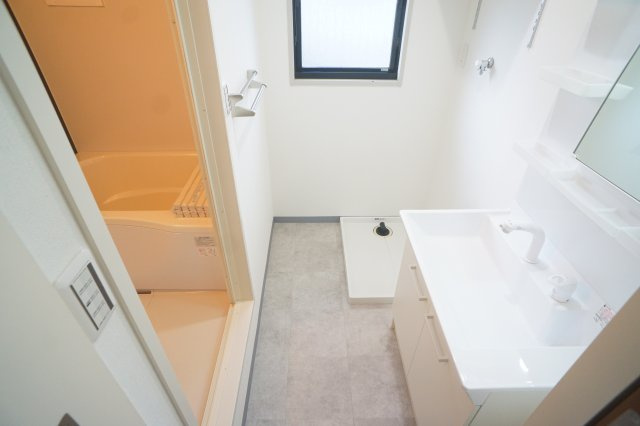 ハイツ池田Ｅ棟の洗面所