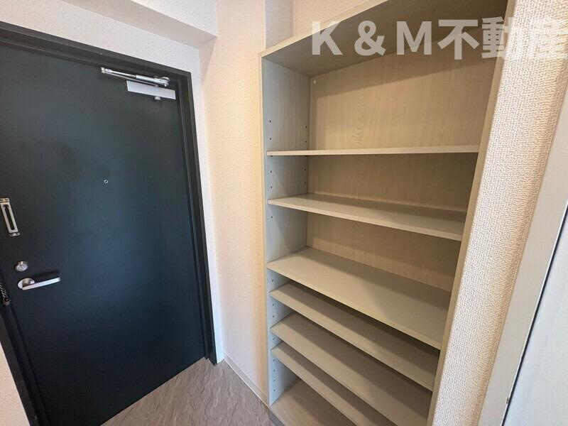 クレセントコート柏 Aの玄関|ゆったりとした玄関です