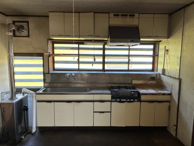 【キッチン】 | 川西町上小松　二階建て中古住宅